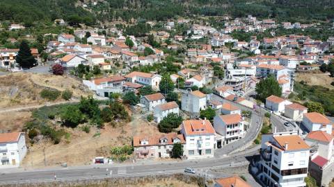 Edifício c/ Cinco Frações - Independentes - Zona Periférica da Covilhã