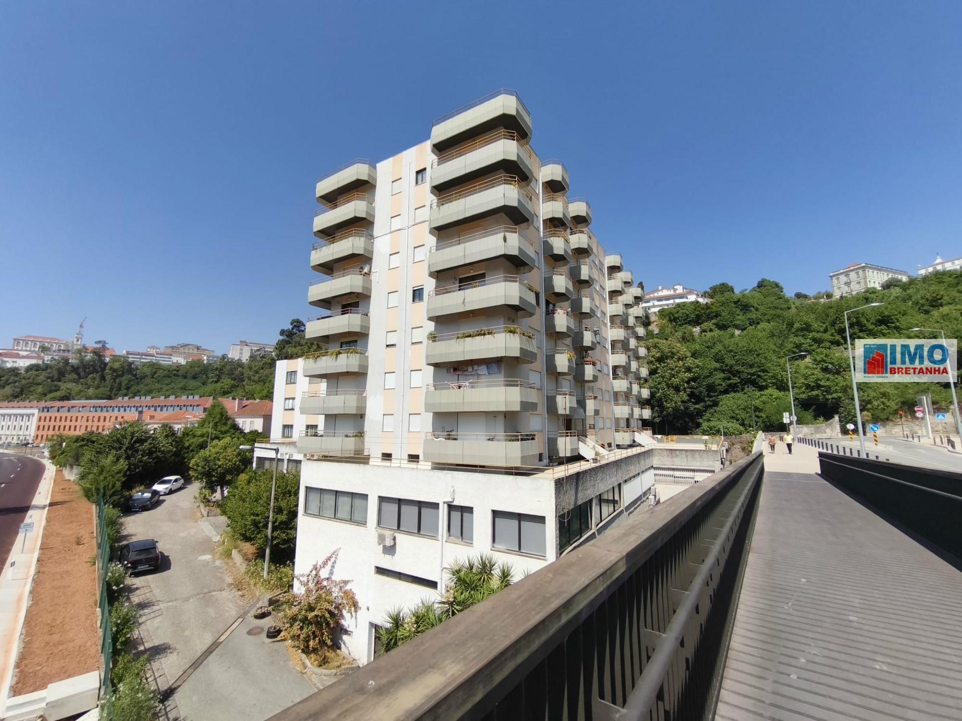Apartamento T2 - Junto aos Terraços do Rio - Coimbra