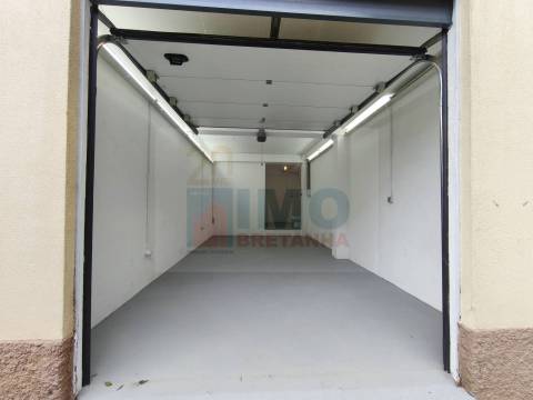 T1 Luxo c/ Terraço e Garagem - Santa Clara