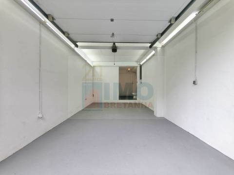 T1 Luxo c/ Terraço e Garagem - Santa Clara