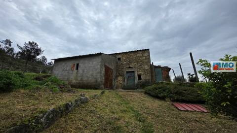 Quinta - São Vicente da Beira c/ vistas fantásticas e 7280m2