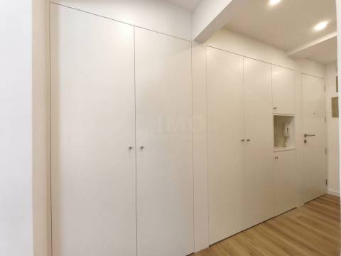 T2 Totalmente Remodelado | Zona Premium – Parque Verde - Coimbra