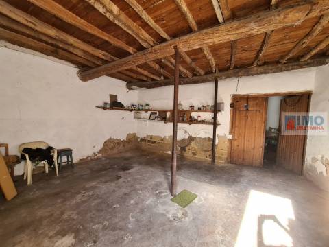 Moradia V3 em Póvoa do Rio de Moinhos