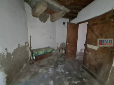 Moradia V3 em Póvoa do Rio de Moinhos