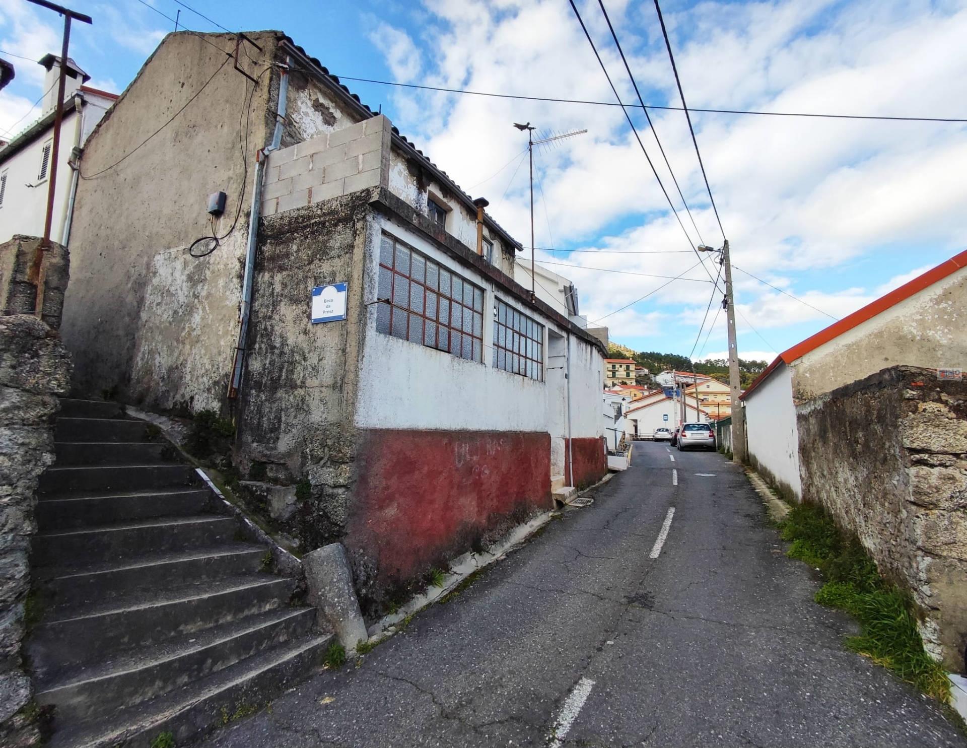 Moradia p/ Recuperar - Pousadinha - Covilhã
