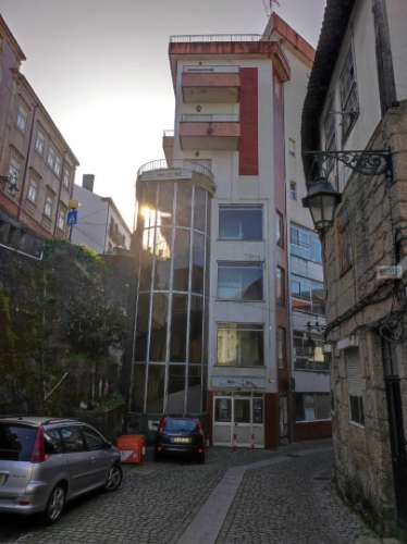 Loja - Centro Comercial da Covilhã