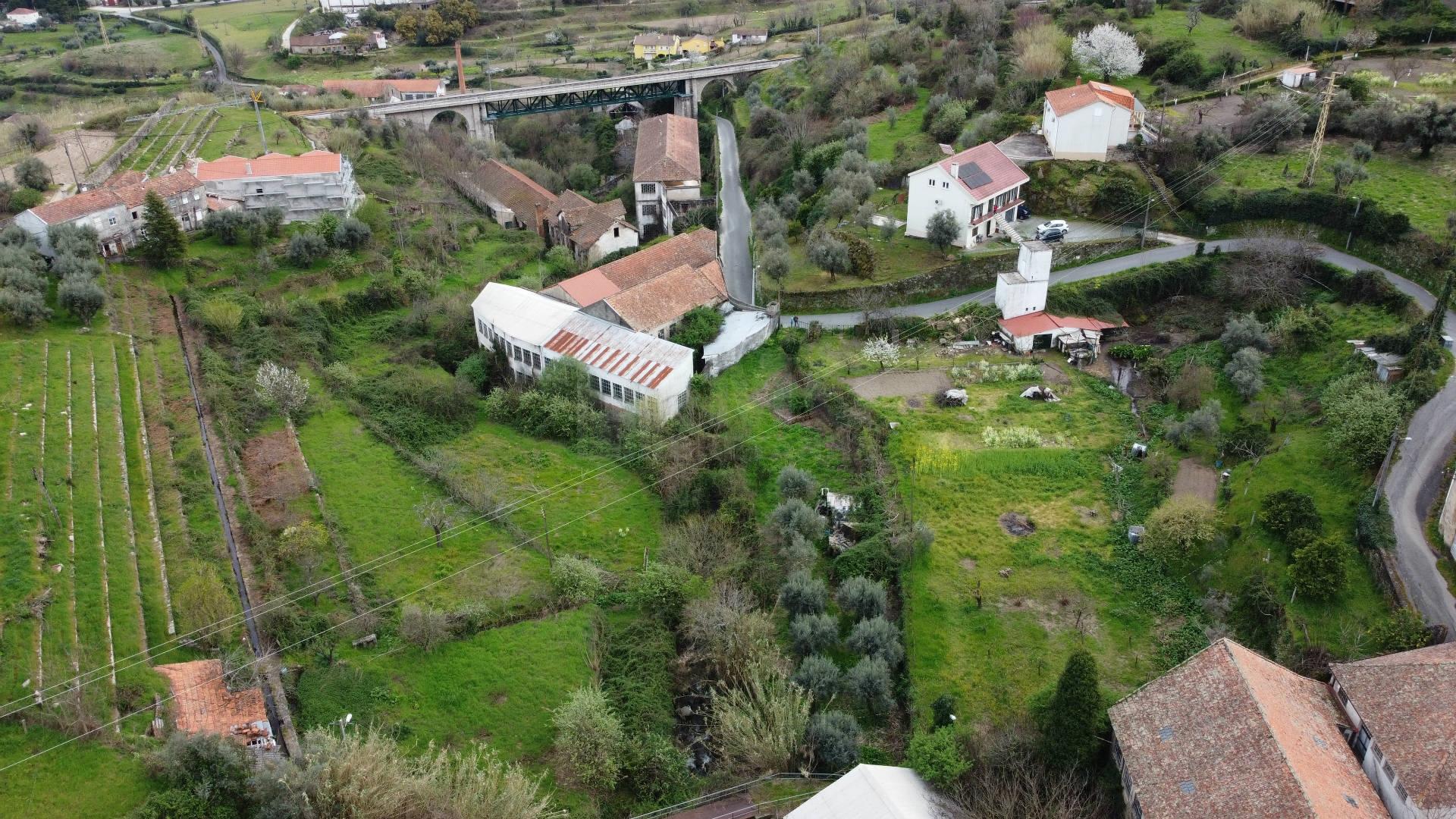 Armazém / Edifício Fabril -  Poldras - Covilhã
