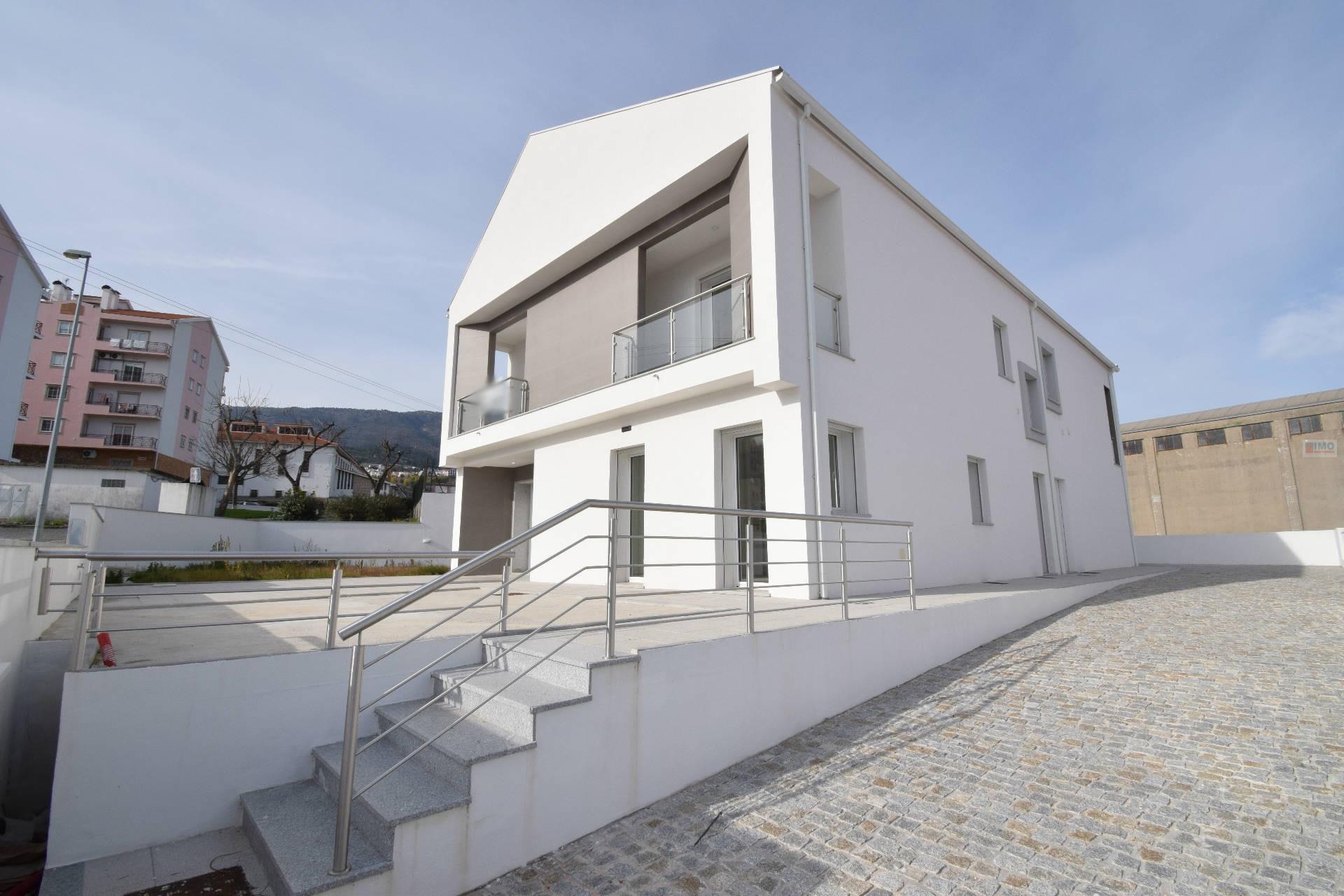 Moradia Isolada V4 - NOVA - Covilhã