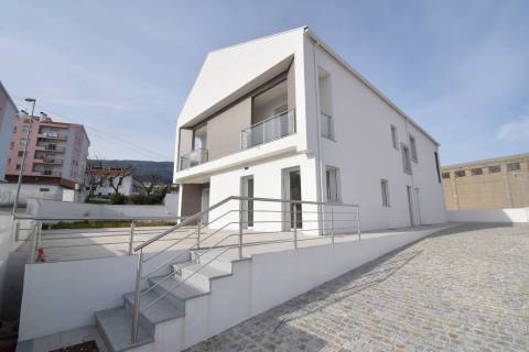 Moradia Isolada V4 - NOVA - Covilhã