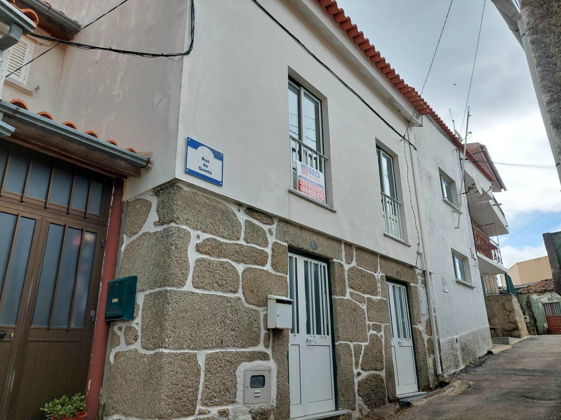 Moradia p/ Recuperar - Aldeia de Souto