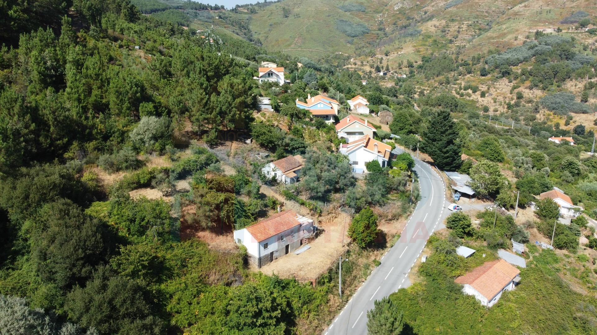 Moradia p/ Recuperar - Atalaia do Teixoso - 10 min Covilhã