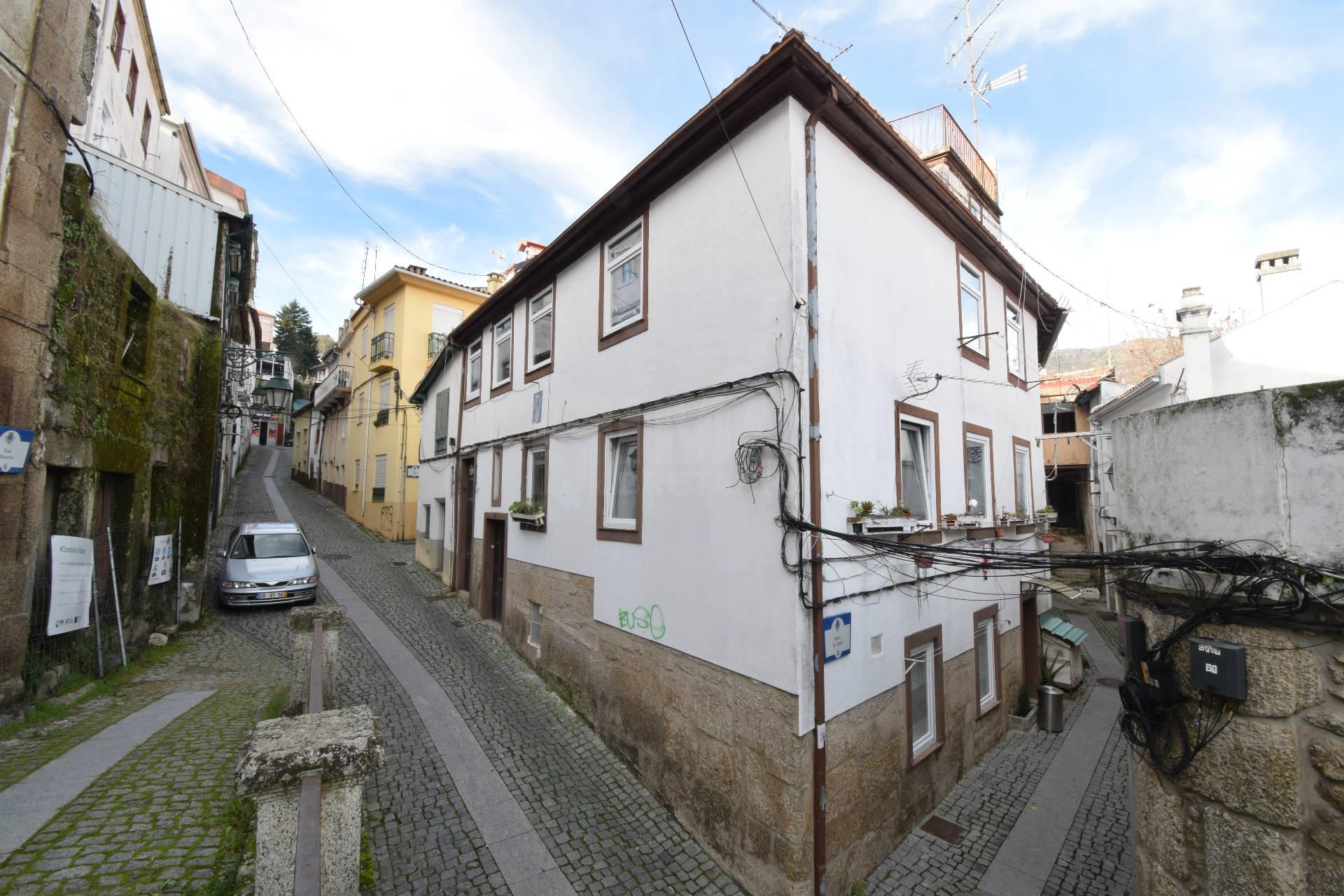 Investimento - Prédio c/ 5 Apartamentos - Centro da Covilhã - Rentabilidade de 6.6%