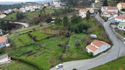 Terreno Urbano p/ Investimento – Unhais da Serra - Possível Construção de 6 Moradias