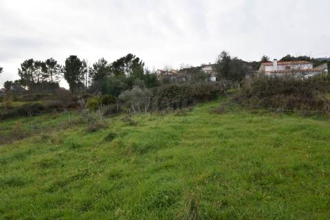 Terreno Urbano p/ Investimento – Unhais da Serra - Possível Construção de 6 Moradias