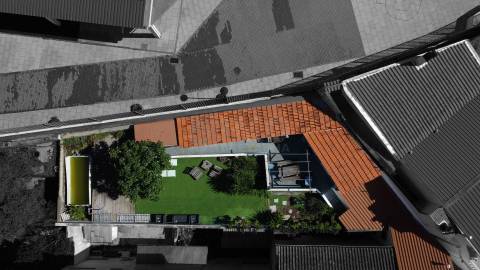 Moradia T1 Duplex Renovada c/ Quintal / Jardim / Piscina