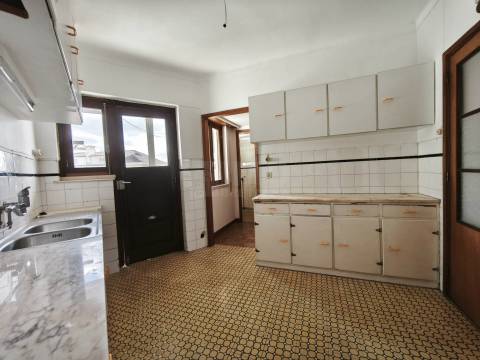 T4 - Bairro Norton de Matos | Solum – Coimbra