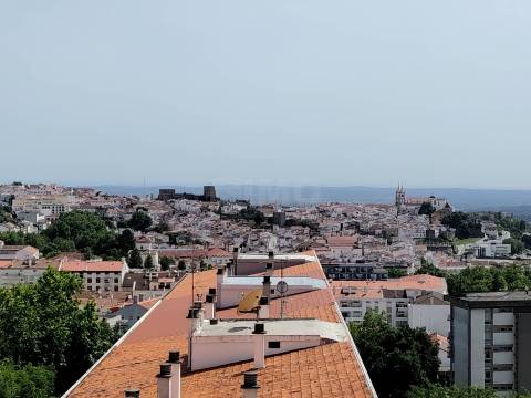 Apartamentos T4 c/ 2 Lug. Garagem - Novos - Portalegre