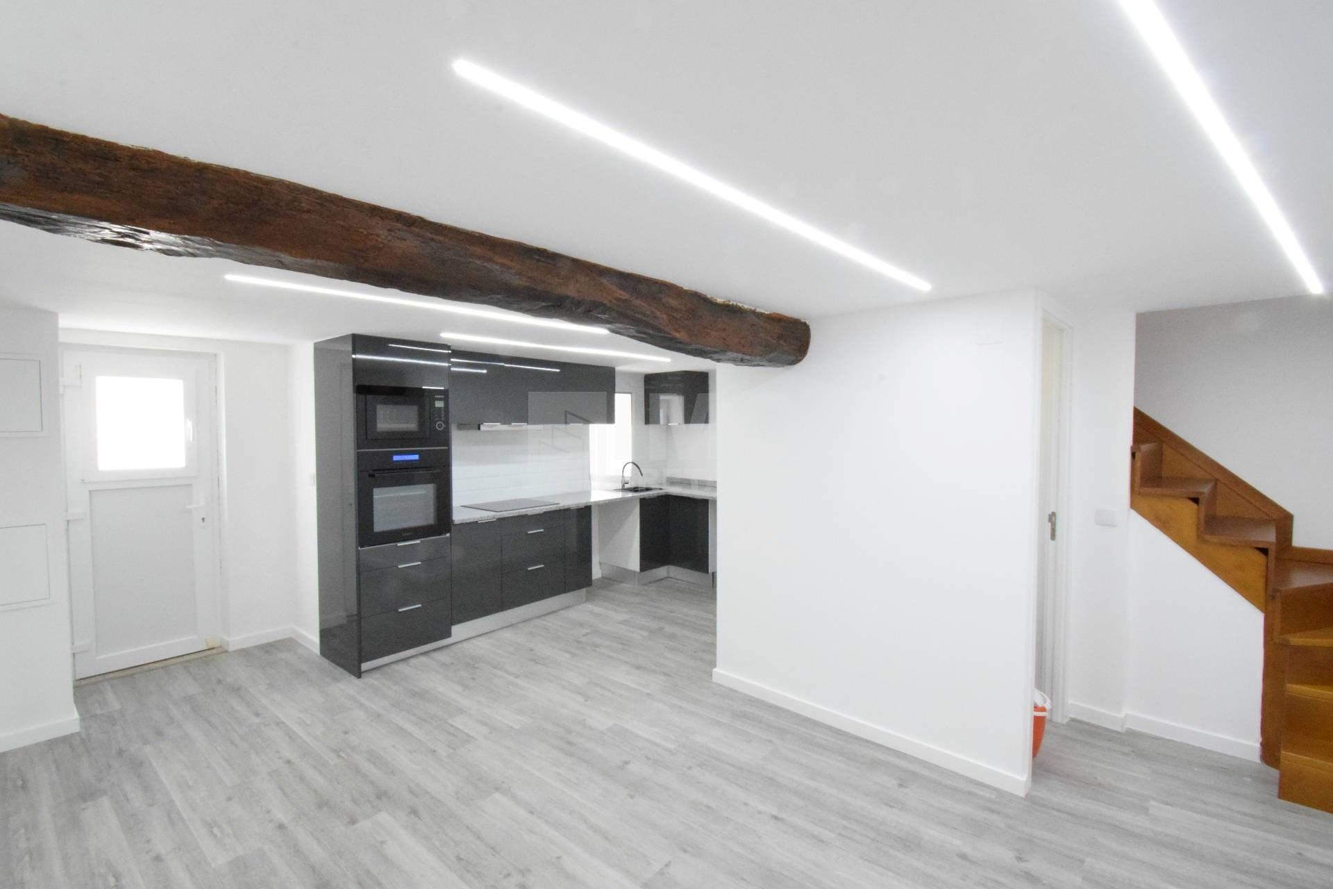 Moradia T3 Remodelada - Centro da Boidobra - Covilhã