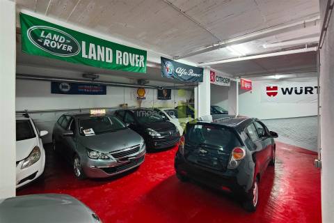 Vende-se Garagem em Rio de Mouro com 200m2