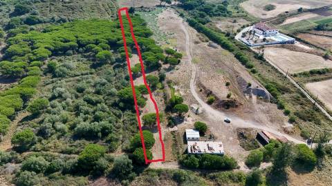 Terreno Rústico com 4.680m2 a venda na Terrugem