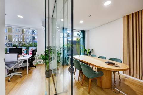 Loja na Anta com 80m2 Remodelada