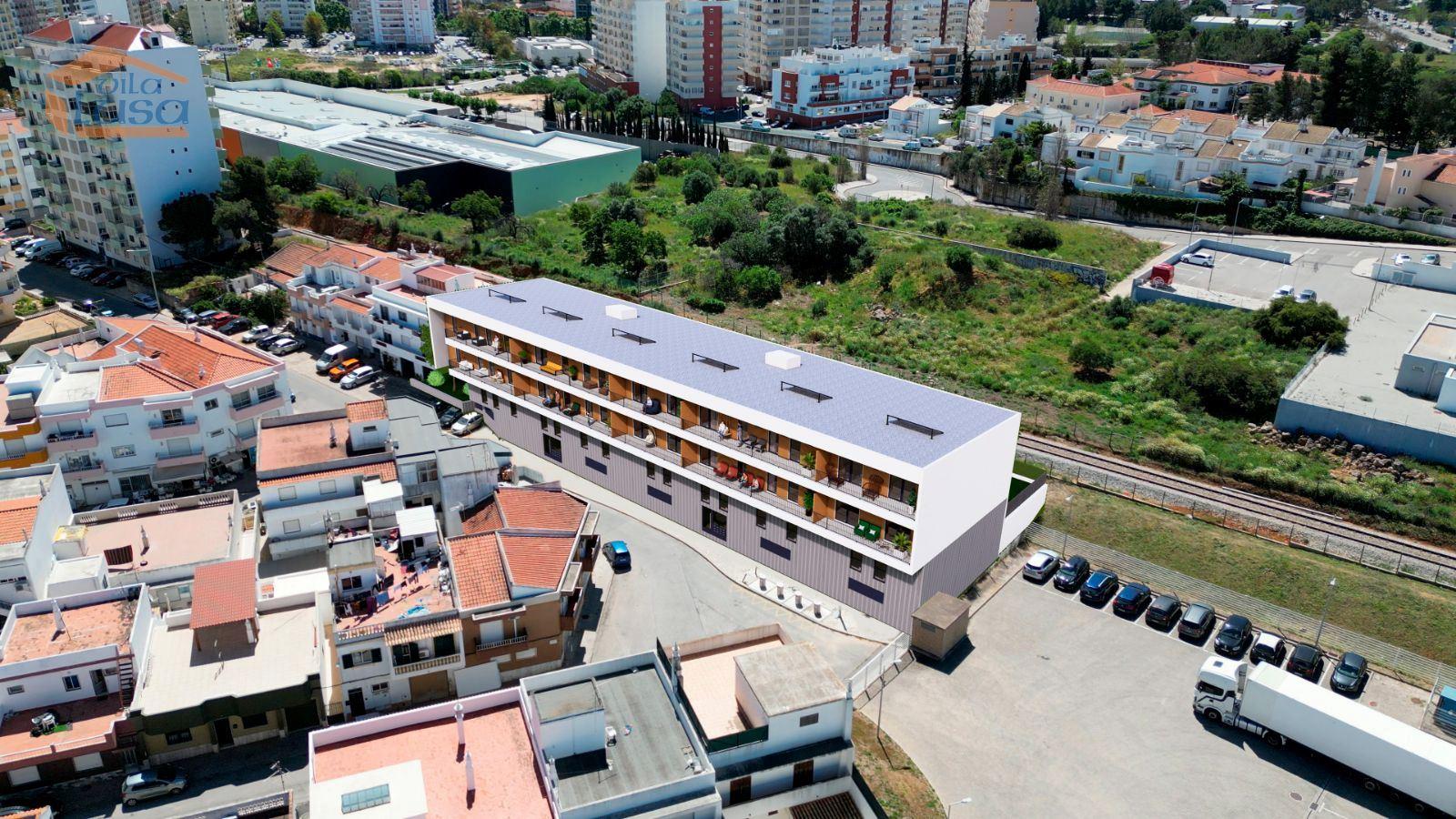 T1+1 Novo c/ garagem e varanda 17,70m2 em Portimão Empreendimento.