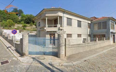 Quinta no centro de Gondomar