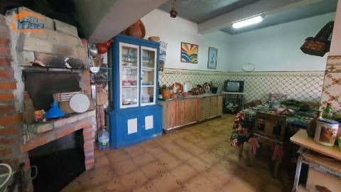 Moradia de 4 frentes com 1.000m2 de terreno