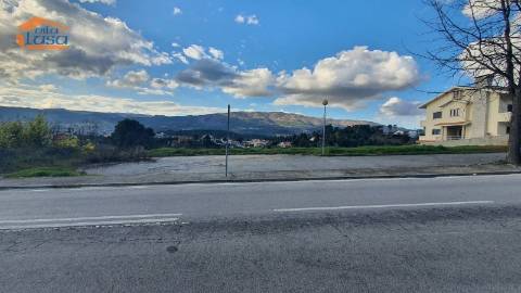 Terreno Excecional para Moradia Unifamiliar de 4 frentes em Vila Real