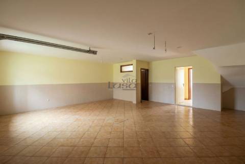 Moradia Nova T4 Centro de Vila Nova de Gaia garagem para 3 carros 