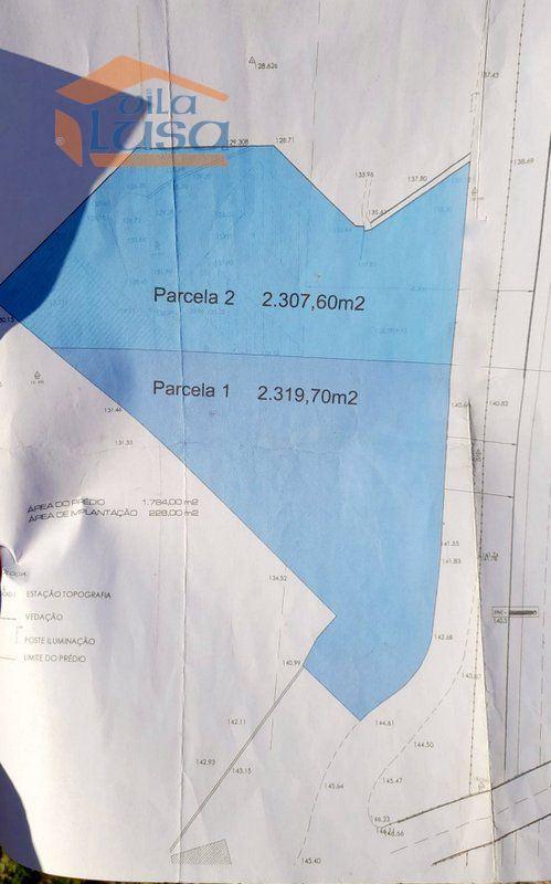Duas Parcelas de Terreno com  4.627,30 m2 no centro dos Carvalhos para a construção de moradias de 4 Frentes