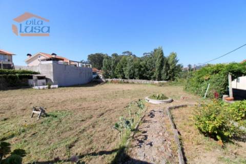 Moradia de 4 frentes tipo Quintinha ewm Vilar de Paraíso