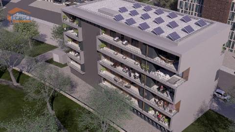 Armação de Pera T1+1 Novo com varanda e garagem 
