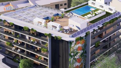 T2+1  Novo a 300mt da praia de Armação de Pera., varanda c/ 82m2 e dois lugares de garagem.