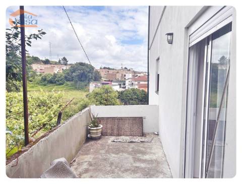 T2 Renovado Terraço Continente São Pedro Cova Gondomar