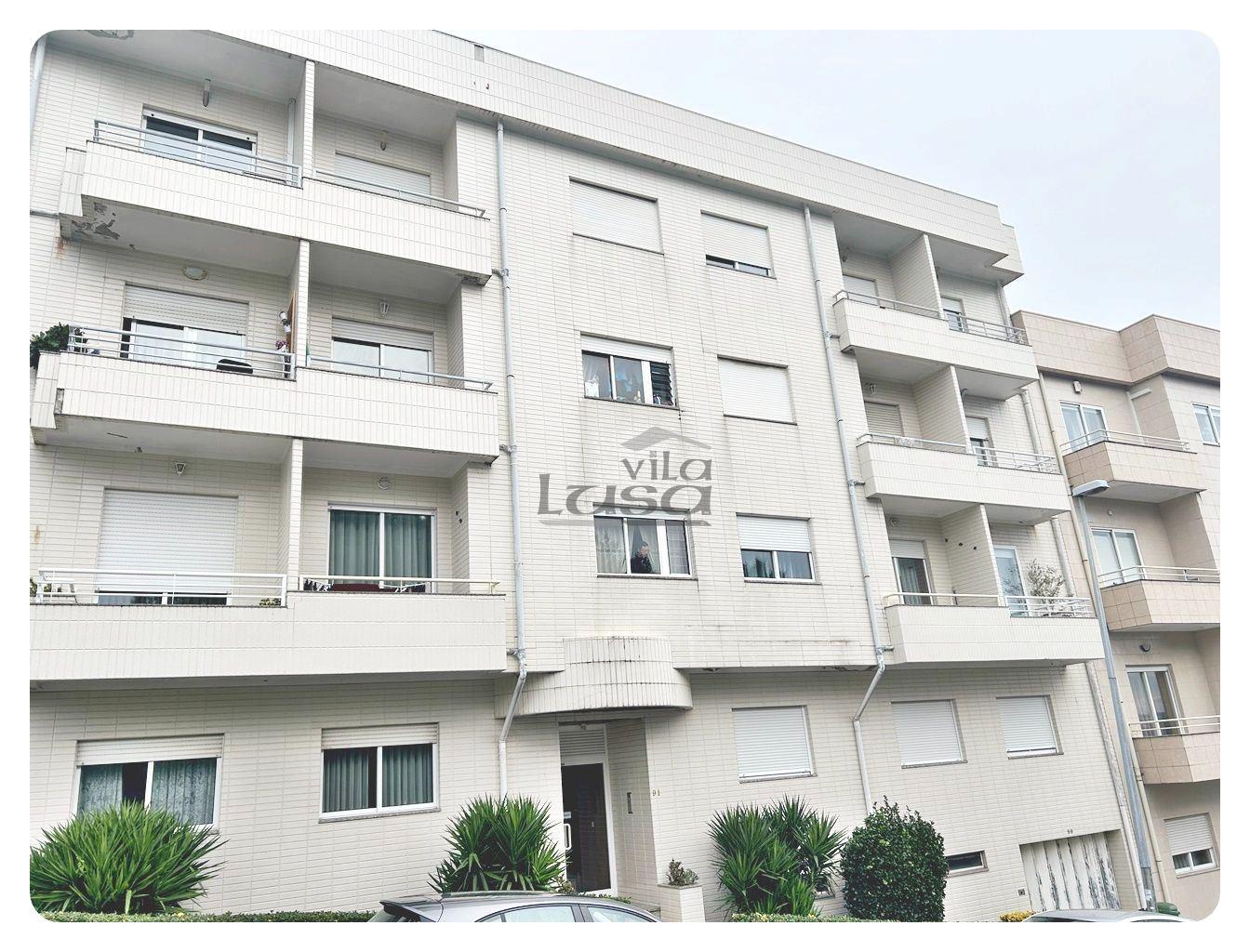 Apartamento T2 lugar de garagem varanda