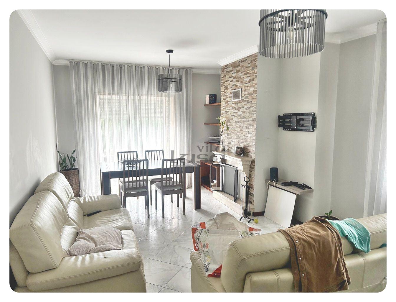 Apartamento T2 lugar de garagem varanda