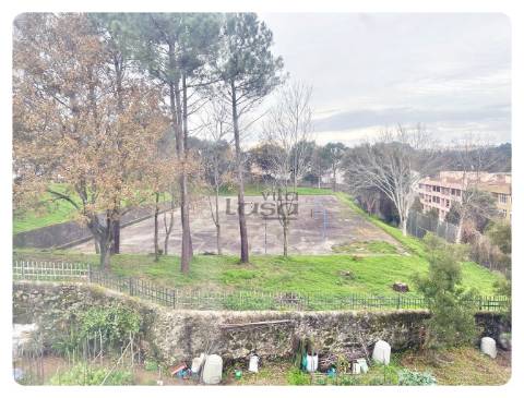 Apartamento T2 lugar de garagem varanda