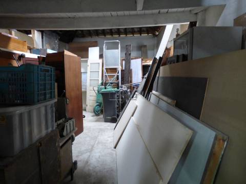 Armazém para venda no Candal  Santa Marinha, Vila Nova de Gaia
