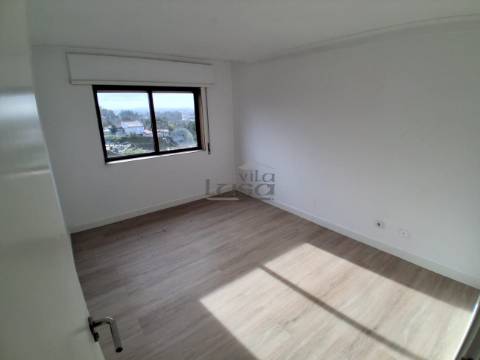 Apartamento T2 remodelado em Rio Tinto -Santegãos