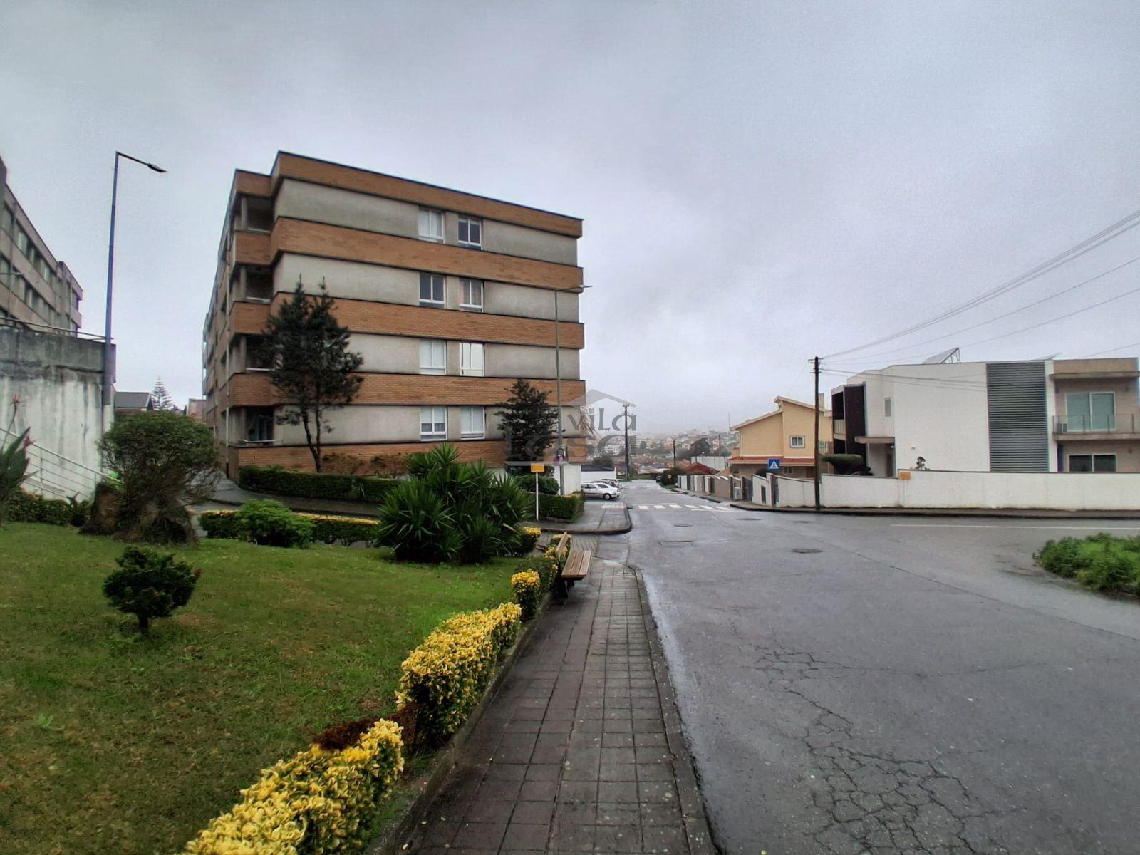 T3 renovado com lugar de garagem em Baguim do Monte Gondomar