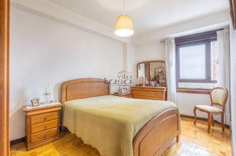 Apartamento T3 c/ vistas deslumbrantes de rio e mar