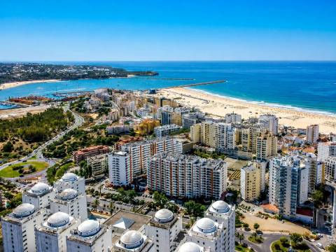 Venda de Espaço Comercial com Supermercado em Funcionamento na Praia da Rocha