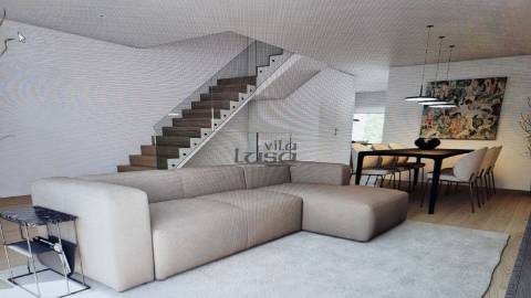 Moradia T3 (2 frentes), condomínio com piscina em Gondomar
