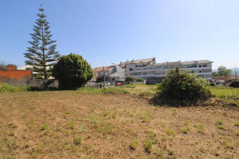 Terreno com 7.813 m² no Centro de Oliveira do Douro | Vila Nova de Gaia