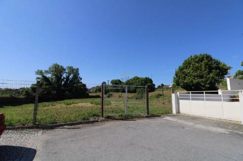 Terreno com 7.813 m² no Centro de Oliveira do Douro | Vila Nova de Gaia
