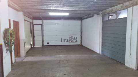 T3 com garagem individual, em Ermesinde, Junto à portagem.