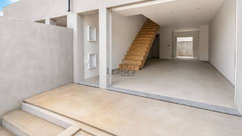 FANTÁSTICA Oportunidade  Moradia T2 em Lever | Vila Nova de Gaia