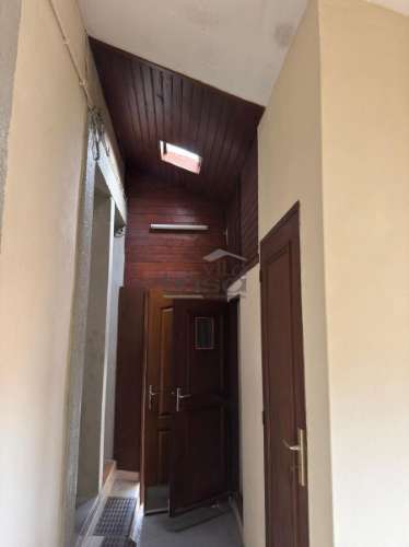 Prédio com 5 casas em Canidelo V.N. de Gaia.