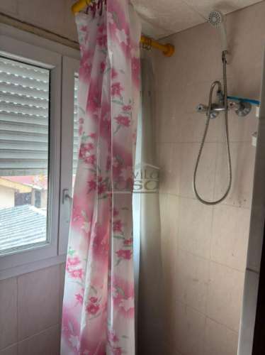 Prédio com 5 casas em Canidelo V.N. de Gaia.